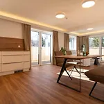 Waldrand Apartment *