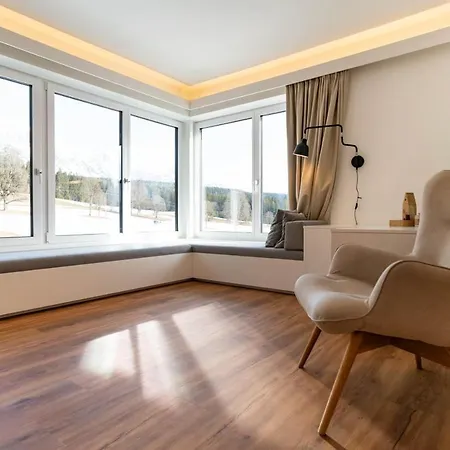 Waldrand Apartment *