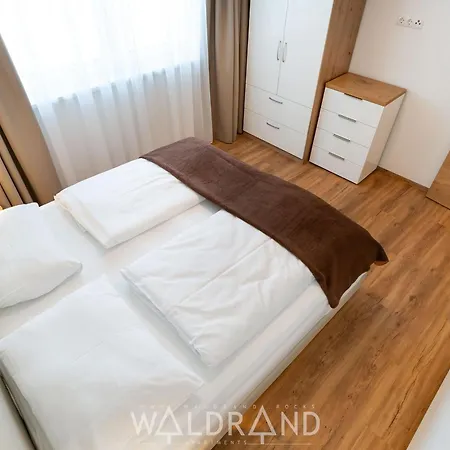 Waldrand - By Mynests